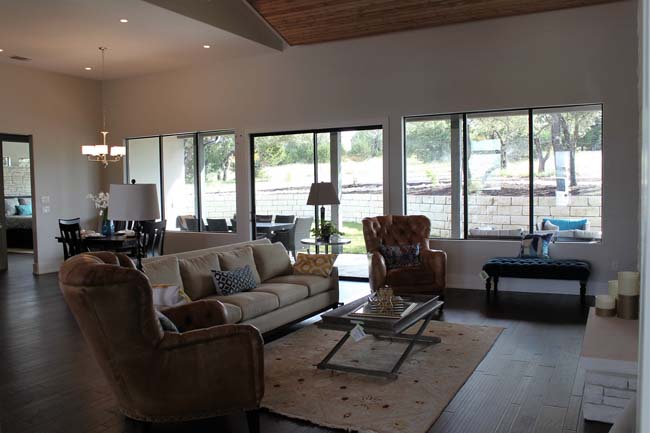 Natural light and windows interior design - Riverside Home Designs Custom Home Portfolio
