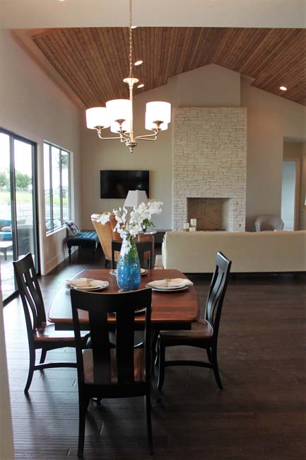 Spacious dining room design - Riverside Home Designs Custom Home Portfolio